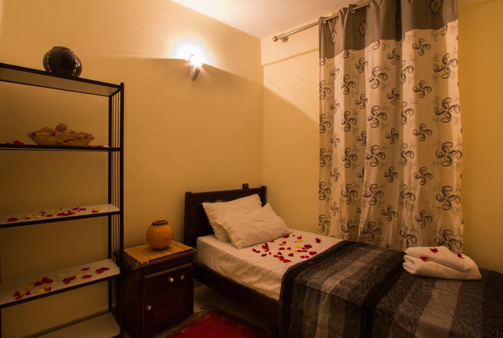 Hotel Amira Et Vacances Marrakesh Bagian luar foto